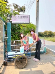 487517587_991295049815856_1567551534146387720_n.jpg - “ผู้ให้ยิ่งใหญ่เสมอ” ทุกการให้ของท่านไม่สูญเปล่า สิ่งของทุกชิ้น อาหารทุกเม็ด ข้าวสารทุกเม็ด ทุกอย่าง | https://www.santisookdogandcat.org